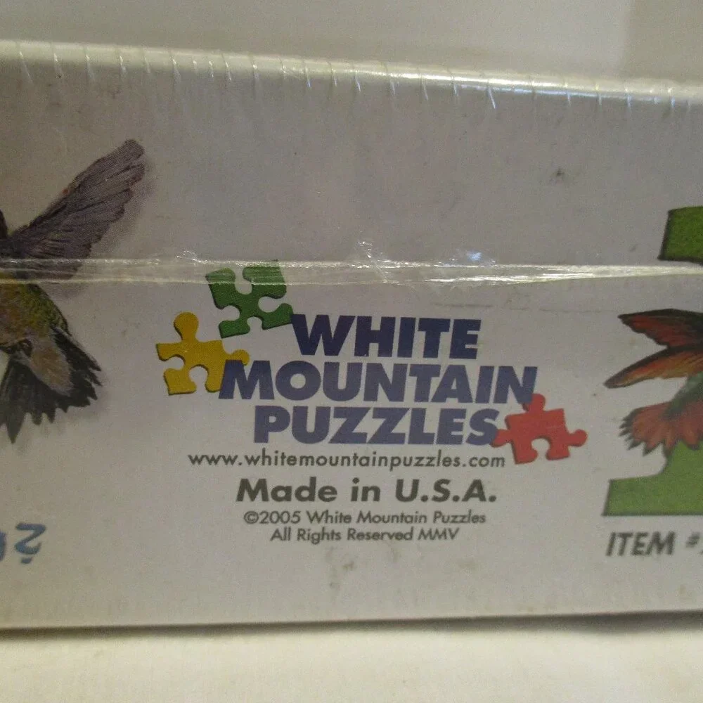 Hummingbirds Puzzle NEW 2005 Large Black Red White Green 1000 Piece Puzzle